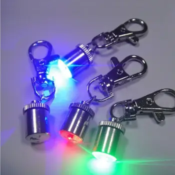 1Pc Cute Keychain Style Safety Flashing LED Light Pet Dog Collar Signal lamp Pendant Charms Pets Accessories
1Pc Cute Keychain Style Safety Flashing LED Light Pet Dog Collar Signal lamp Pendant Charms Pets Accessories