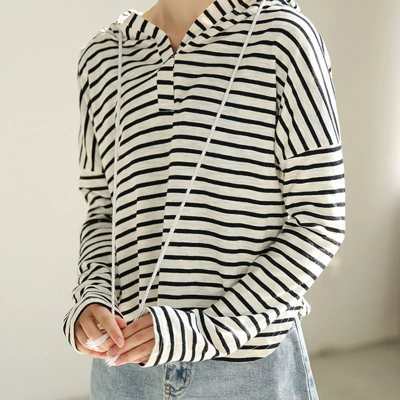 2019 Autumn New Stripe Long Sleeve Hooded Tops Women Casual All-match Tshirt Female Loose Basic Tees
2019 Autumn New Stripe Long Sleeve Hooded Tops Women Casual All-match Tshirt Female Loose Basic Tees