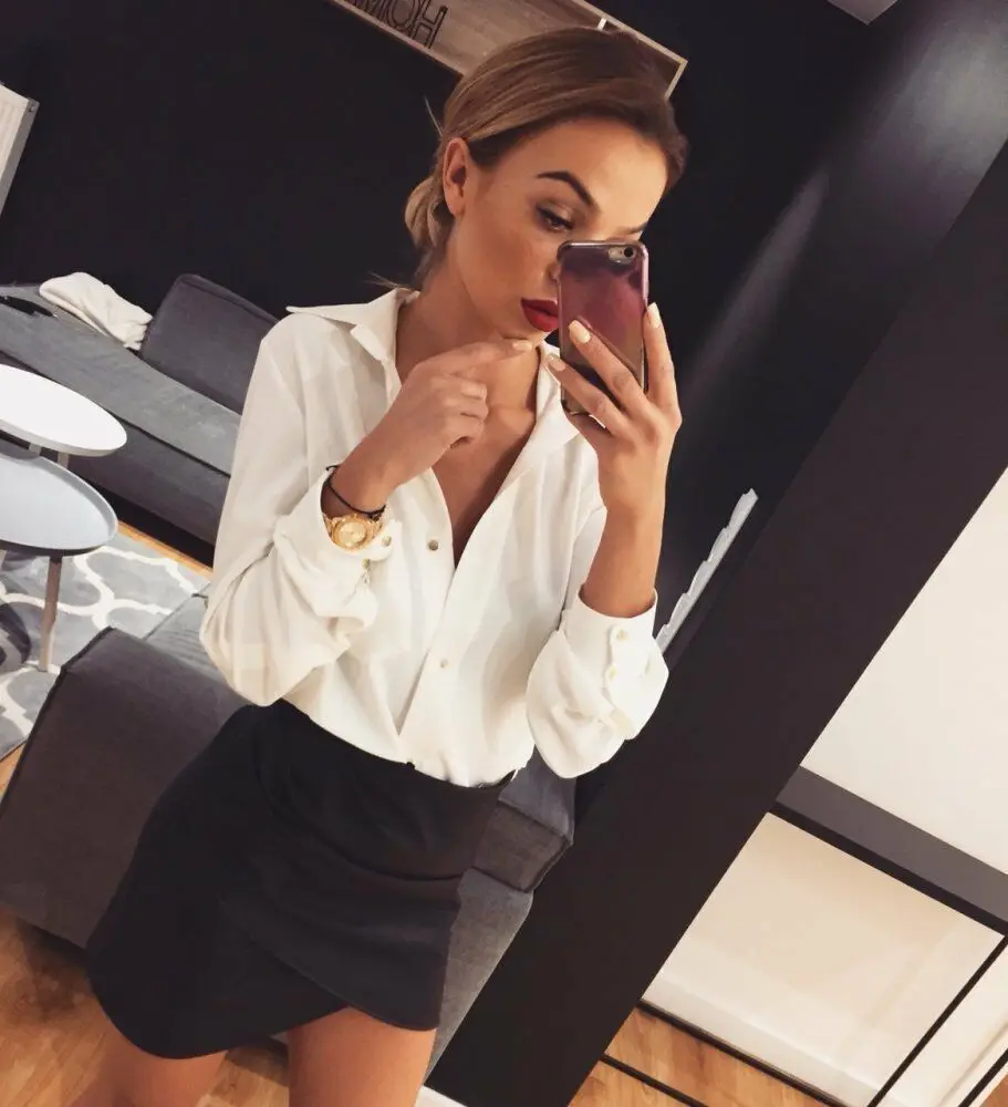 Elegant Women Autumn Leopard Print Shirts Long Sleeve Button Sexy V Neck Tops Casual Blouse Tops
Elegant Women Autumn Leopard Print Shirts Long Sleeve Button Sexy V Neck Tops Casual Blouse Tops