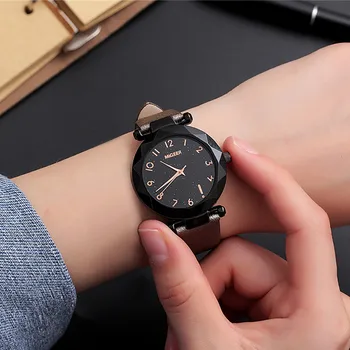 High-End Quality Fashion Retro Design Watch Men's Watch Trend Quartz Watch women watches gifts Wrist Party decoration gif for Fe
High-End Quality Fashion Retro Design Watch Men's Watch Trend Quartz Watch women watches gifts Wrist Party decoration gif for Fe