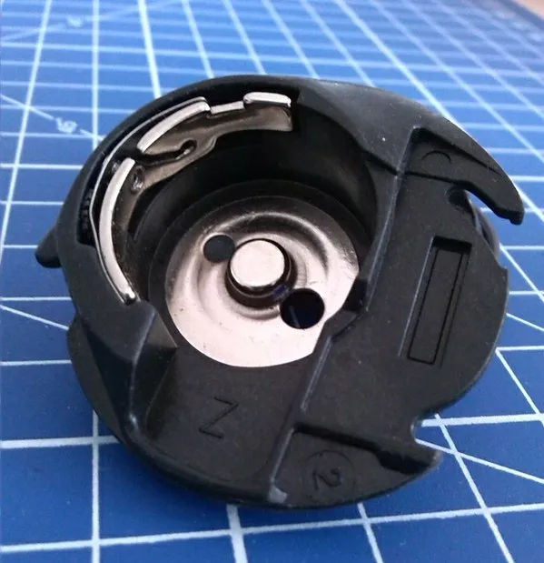 TOP LOADING DROP IN BOBBIN CASE fits Juki HZL-35Z Singer 2009 Athena 2639 7422 7424 7426 7430 7470
TOP LOADING DROP IN BOBBIN CASE fits Juki HZL-35Z Singer 2009 Athena 2639 7422 7424 7426 7430 7470