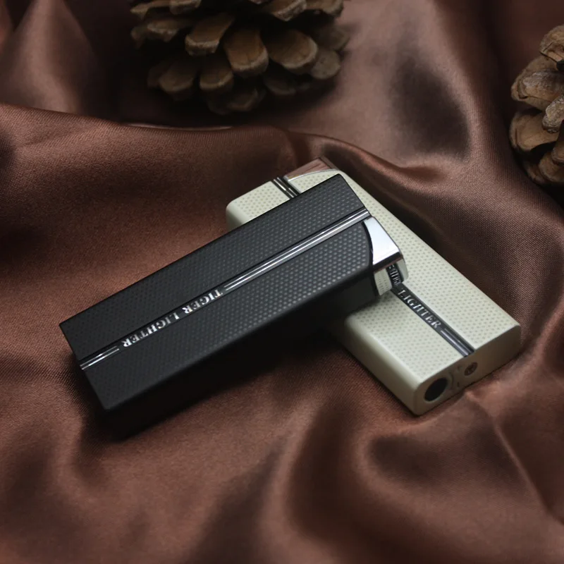 Ultra Thin Compact Torch Lighter Gas Torch Jet Lighter Gas Window Windproof Metal Pipe Cigar Lighter 1300 C Butane Lighter
Ultra Thin Compact Torch Lighter Gas Torch Jet Lighter Gas Window Windproof Metal Pipe Cigar Lighter 1300 C Butane Lighter