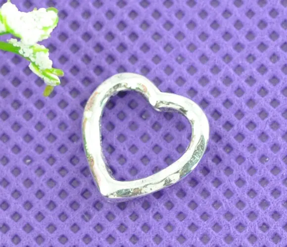 Zinc metal alloy Spacer Beads Heart Antique Silver Color Plated About 14mm(4/8")x 14mm(4/8"),Hole:Approx 1mm,15 PCs new
Zinc metal alloy Spacer Beads Heart Antique Silver Color Plated About 14mm(4/8")x 14mm(4/8"),Hole:Approx 1mm,15 PCs new