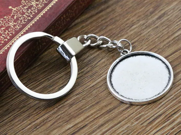 2pcs 25mm Inner Size Antique Silver plated Cameo Setting Base;Handmade Cameo Setting, Metal Key Chains Accessor (SG-A4-16)
2pcs 25mm Inner Size Antique Silver plated Cameo Setting Base;Handmade Cameo Setting, Metal Key Chains Accessor (SG-A4-16)