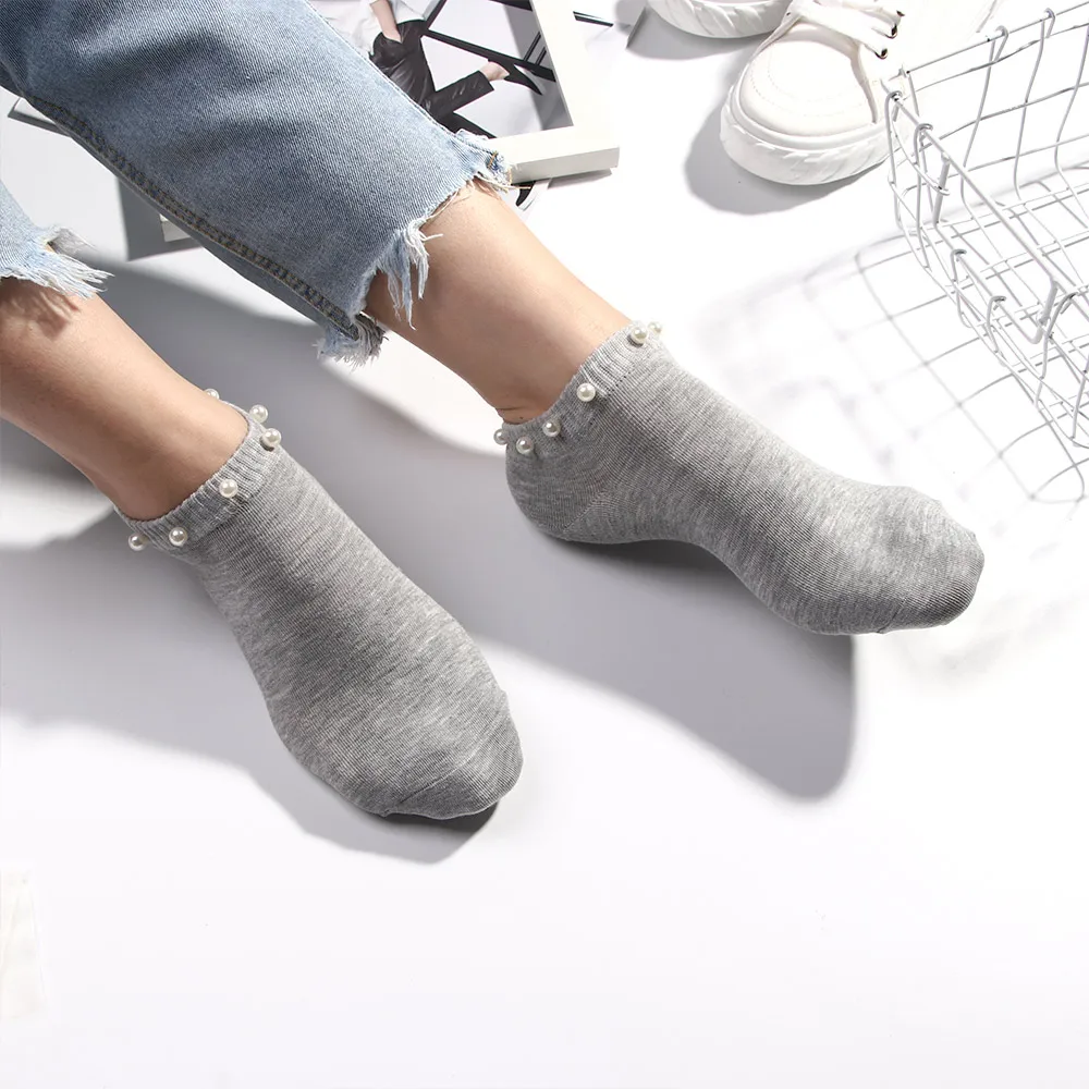 1Pair Low Cut Ankle Sock Women Imitation Pearl Socks Cute Casual Cotton Girls Short Solid Color Harajuku Lady Girl Art Sock
1Pair Low Cut Ankle Sock Women Imitation Pearl Socks Cute Casual Cotton Girls Short Solid Color Harajuku Lady Girl Art Sock