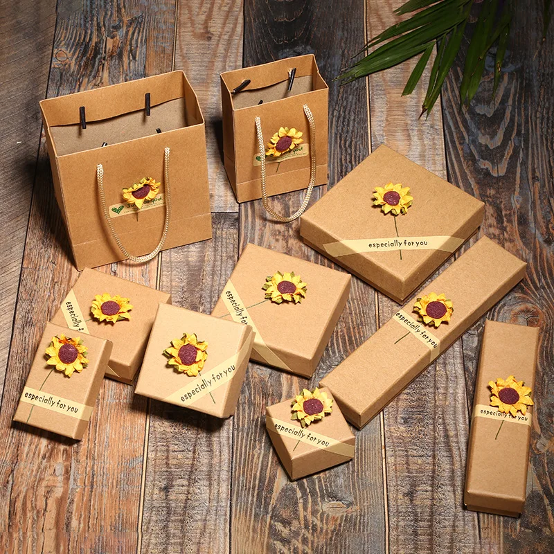 Retro Paper Jewelry Box With Sunflower Ornament For Bracelet Necklace Ring Earrings Gift Boxes Set Display Packaging Wholesale
Retro Paper Jewelry Box With Sunflower Ornament For Bracelet Necklace Ring Earrings Gift Boxes Set Display Packaging Wholesale