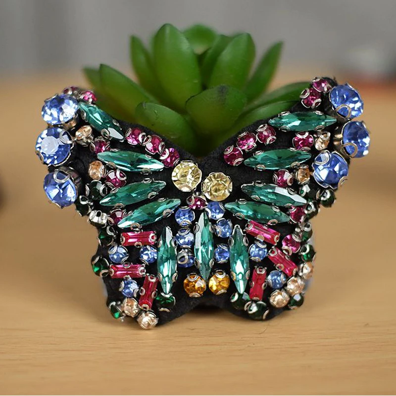Butterfly Rhinestones iron on patch crystal Beaded parche patches for Clothing Sewing on Beading Shirt Bags Apparel patches
Butterfly Rhinestones iron on patch crystal Beaded parche patches for Clothing Sewing on Beading Shirt Bags Apparel patches