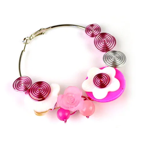 AOLOSHOW Boho Big flower hoop earrings Women aluminium wire wrapped earring with mother of simulated pearl shell purple ER-578
AOLOSHOW Boho Big flower hoop earrings Women aluminium wire wrapped earring with mother of simulated pearl shell purple ER-578
