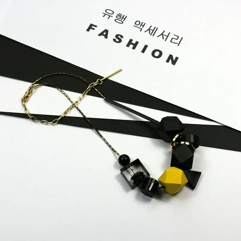 4441854672_1702559720