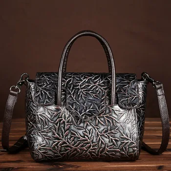 BULLCAPTAIN Women Genuine Leather Crossbody Tote Bag Shoulder Bag Casual Vintage trend Embossed Messenger Bags Ladies Handbags
BULLCAPTAIN Women Genuine Leather Crossbody Tote Bag Shoulder Bag Casual Vintage trend Embossed Messenger Bags Ladies Handbags