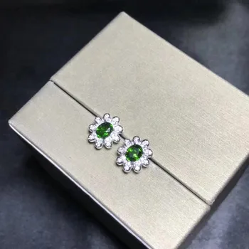 Fidelity natural 4*5mm diopside stud earrings s925 sterling silver Exquisite fine jewelry for women party Natural green gemstone
Fidelity natural 4*5mm diopside stud earrings s925 sterling silver Exquisite fine jewelry for women party Natural green gemstone