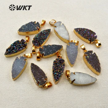 

WT-P1178 Wholesale Custom Fashion Jewelry Natural Druzy High-Quality Arrow Pendant With Gold Trim Of Natural Color
