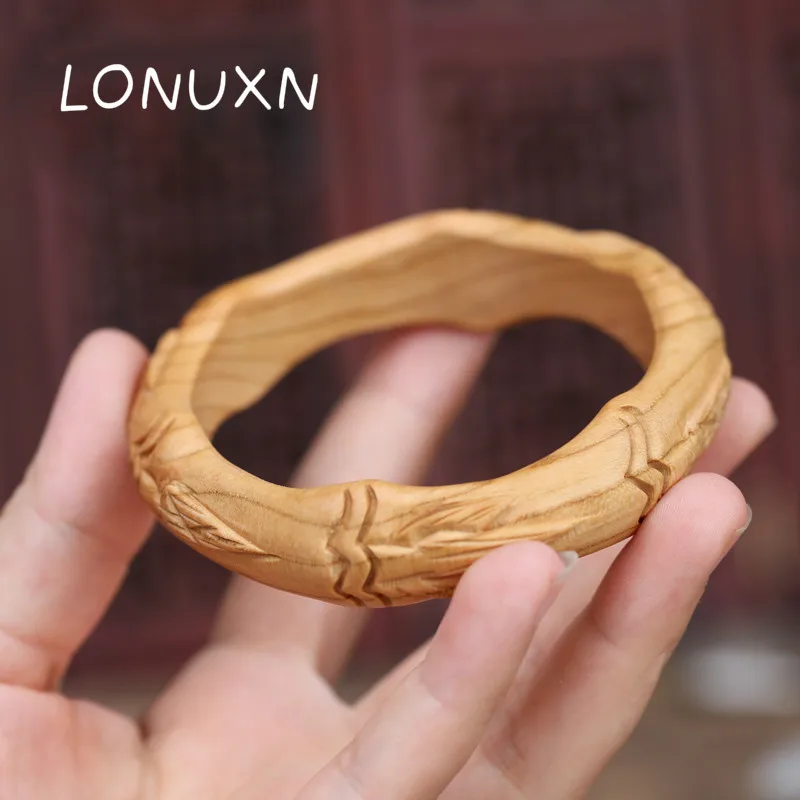 high quality peach Bracelet female handmade carved wooden bracelet women Jewelry girls bangle folk style female lovers gift
high quality peach Bracelet female handmade carved wooden bracelet women Jewelry girls bangle folk style female lovers gift
