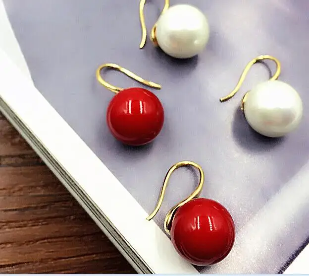 women Jewelry 2 pairs Earring 10mm Bright white red round ball natural sea shell Pearl Dangle gold color hook Earring
women Jewelry 2 pairs Earring 10mm Bright white red round ball natural sea shell Pearl Dangle gold color hook Earring