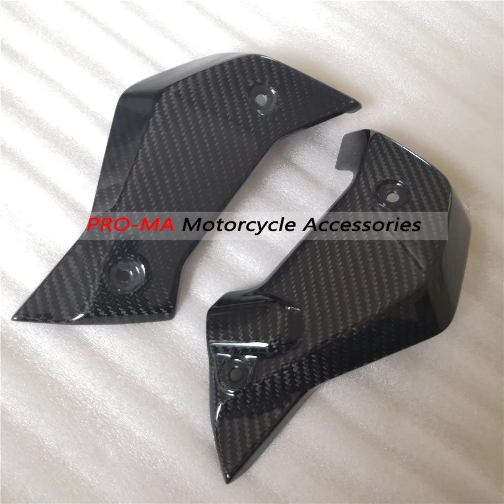 Motorcycle Radiator Covers/shield/Side Panels in Carbon Fiber For BMW R1200R 2015+ Twill glossy weave
Motorcycle Radiator Covers/shield/Side Panels in Carbon Fiber For BMW R1200R 2015+ Twill glossy weave