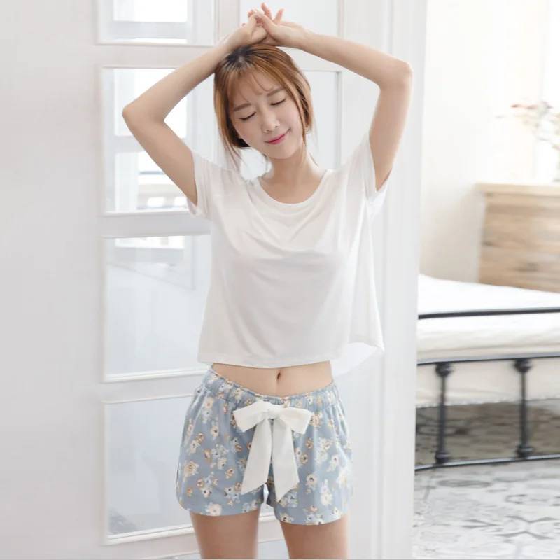 Summer Korean Cotton Short Sleeve Sleepwear Shorts Round Neck Loose Modal Sexy Lingerie Pajamas Loungewear Pijama Mujer Two Suit
Summer Korean Cotton Short Sleeve Sleepwear Shorts Round Neck Loose Modal Sexy Lingerie Pajamas Loungewear Pijama Mujer Two Suit