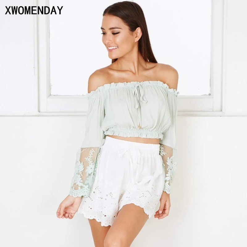 Women Casual White T Shirt High Street Style Fahion Tops Off Shoulder Lace Stitching Flare Sleeves Crop Top Chiffon T-shirt 2019
Women Casual White T Shirt High Street Style Fahion Tops Off Shoulder Lace Stitching Flare Sleeves Crop Top Chiffon T-shirt 2019