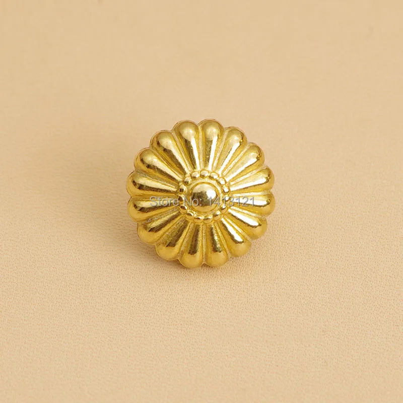free shipping 6 pieces brass star decorative buckle leather decorative button DIY tool handmade leather wallet screw part
free shipping 6 pieces brass star decorative buckle leather decorative button DIY tool handmade leather wallet screw part