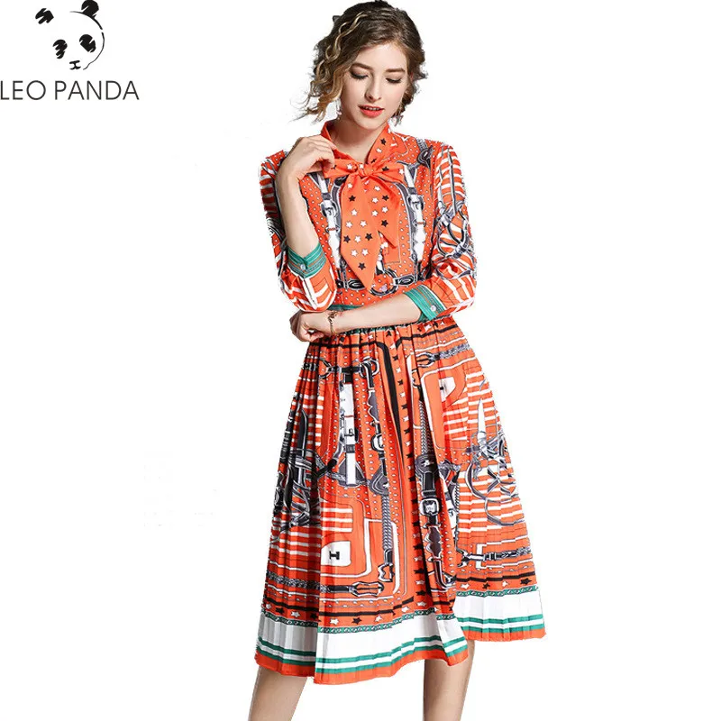 2019 Summer Designer Runway Mini Dress Women Orange Star Dot Printed Vintage Bow Tie Collar High Waist Fit Flare Pleated Dress
2019 Summer Designer Runway Mini Dress Women Orange Star Dot Printed Vintage Bow Tie Collar High Waist Fit Flare Pleated Dress