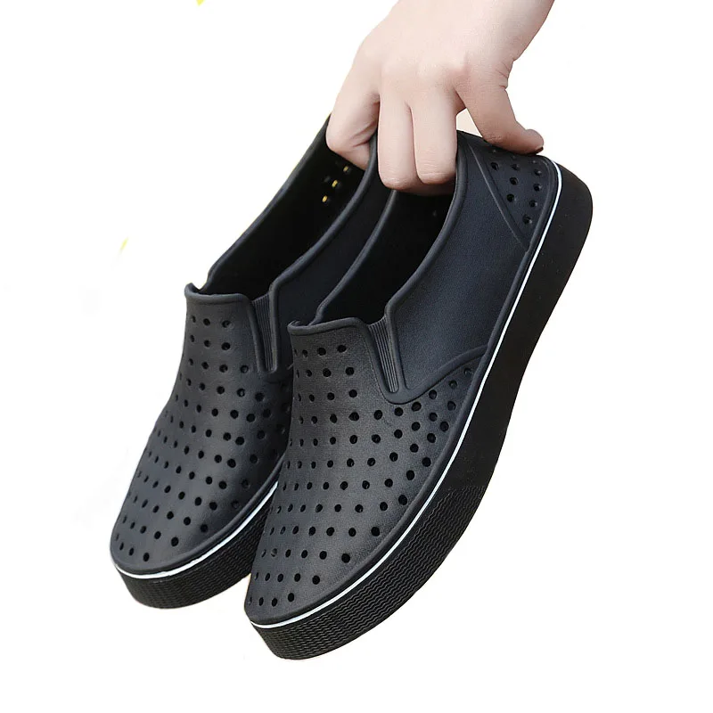 Couple Beach Shoes Summer Trend Non-slip Men Casual Sandals Lazy Sets Of Feet Comfortable Breathable Men hole Shoes Size 36-45
Couple Beach Shoes Summer Trend Non-slip Men Casual Sandals Lazy Sets Of Feet Comfortable Breathable Men hole Shoes Size 36-45