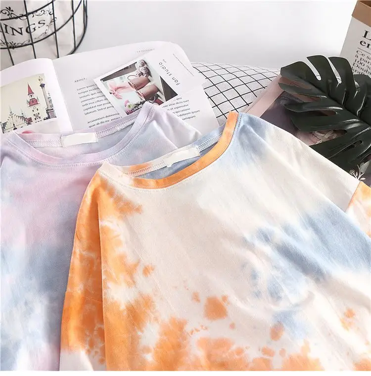 2019 Summer New Arrival Women Short Sleeve Gradient Ramp Printing Korea Style Loose Hip-hop BF HongKong Harajuku Ins Casual Tees
2019 Summer New Arrival Women Short Sleeve Gradient Ramp Printing Korea Style Loose Hip-hop BF HongKong Harajuku Ins Casual Tees