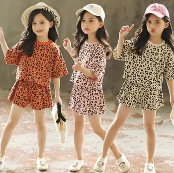 2019 Korean style girls 2 pcs leopard set t-shirt+ shorts cotton fashion summer girls suit 4-9t B274 
2019 Korean style girls 2 pcs leopard set t-shirt+ shorts cotton fashion summer girls suit 4-9t B274