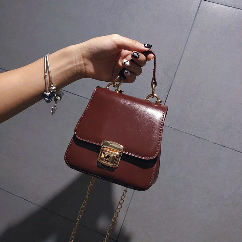 WKKGO Vintage Flap Handbags Chains Mini Bag Women Shoulder Pack Fashion Shopping Purse Tote Lady Clutch Messenger Crossbody Bags
WKKGO Vintage Flap Handbags Chains Mini Bag Women Shoulder Pack Fashion Shopping Purse Tote Lady Clutch Messenger Crossbody Bags
