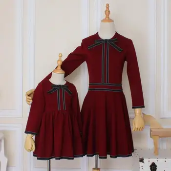 Mother Daughter Dresses 2018 Spring Mommy Girl Matching Twinning Party Dress Family Look Outfits Girl Mom Clothing JN196
Mother Daughter Dresses 2018 Spring Mommy Girl Matching Twinning Party Dress Family Look Outfits Girl Mom Clothing JN196