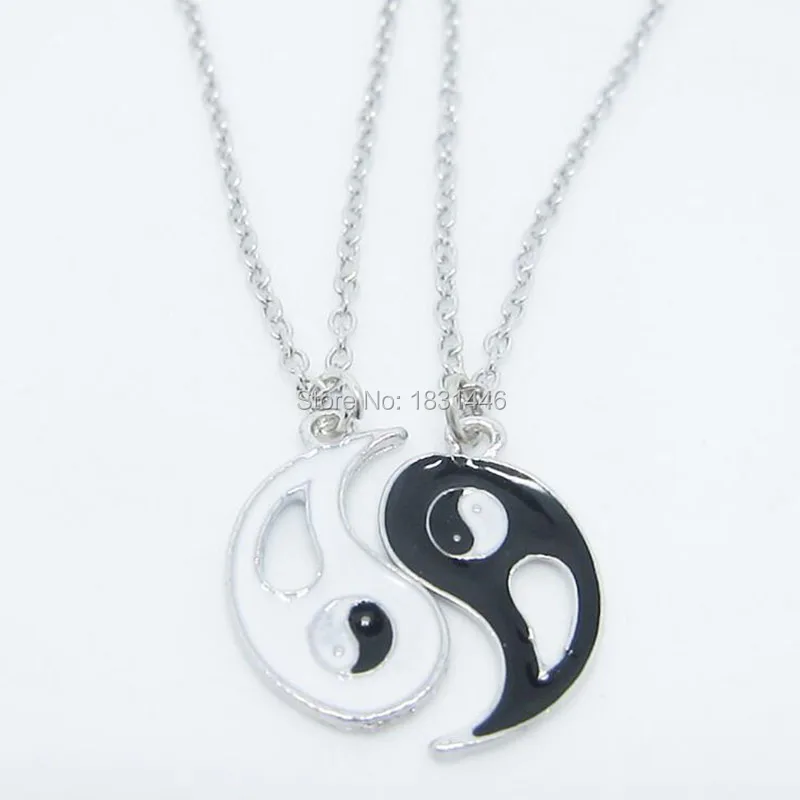 1Set=2P Best Friends Ying Yang Choker Necklace Two Bagua Charm Broken Pendant Necklaces Link Chain Jewelry For Women/Children
1Set=2P Best Friends Ying Yang Choker Necklace Two Bagua Charm Broken Pendant Necklaces Link Chain Jewelry For Women/Children