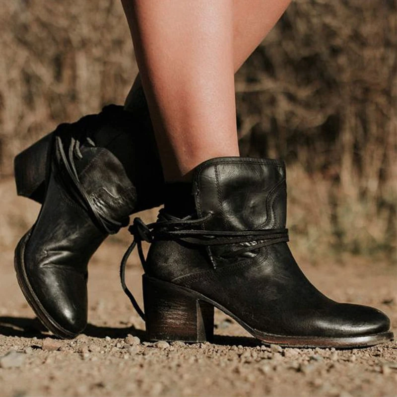 Oeak Women Boots Mid Heels Shoes Female Rivet Buckle Daily Shoes Martin Short Boots PU Leather Ankle Boots
Oeak Women Boots Mid Heels Shoes Female Rivet Buckle Daily Shoes Martin Short Boots PU Leather Ankle Boots