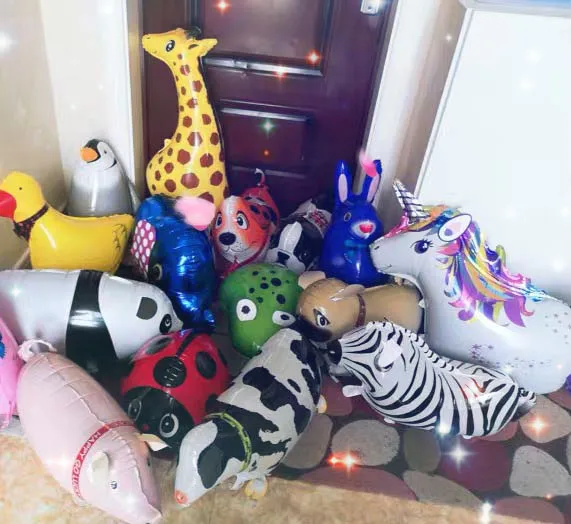 1pc Cute Walking Animal Balloons Dog Dinosaur Sheep Unicorn Balloon Pet Kids Toys Happy Birthday Party Decoration Christmas
1pc Cute Walking Animal Balloons Dog Dinosaur Sheep Unicorn Balloon Pet Kids Toys Happy Birthday Party Decoration Christmas