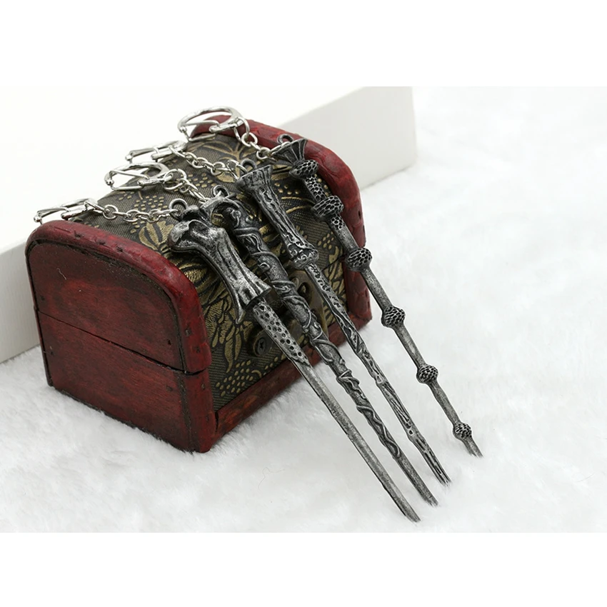 4 Styles Movie HP Potter Magic Wand Keychain Pendant Metal Figure Toy Key Ring Necklace Toy Figures For Fans Gifts
4 Styles Movie HP Potter Magic Wand Keychain Pendant Metal Figure Toy Key Ring Necklace Toy Figures For Fans Gifts