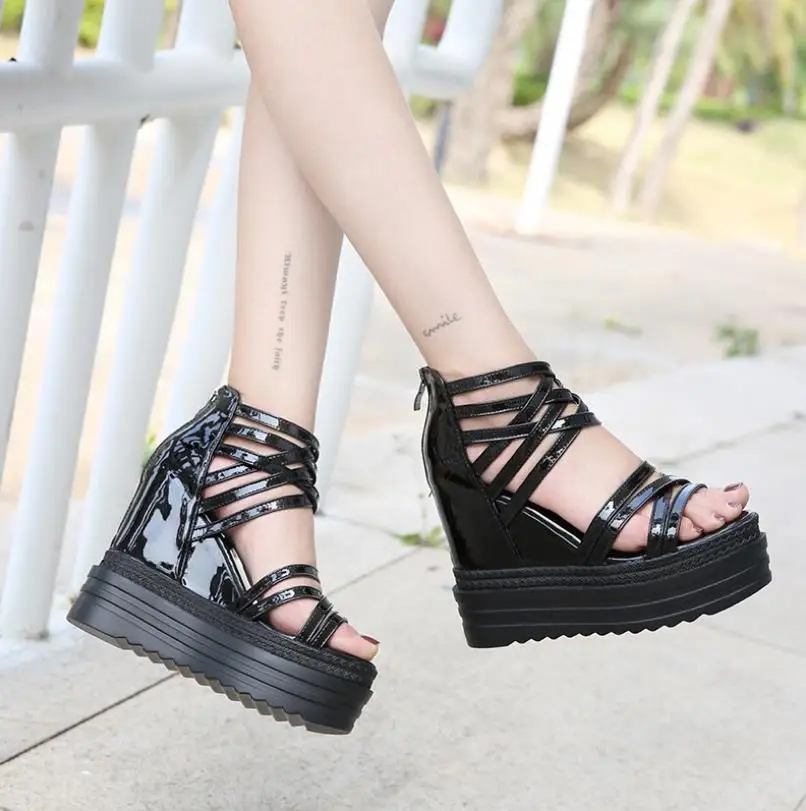 Summer new muffin bottom increased wedge with open toe sandals thick platform waterproof high heel Roman women's shoes
Summer new muffin bottom increased wedge with open toe sandals thick platform waterproof high heel Roman women's shoes