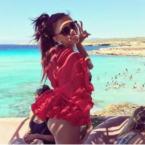 Solid Women Bikini Cover Up Beach Dress Swimwear Long Scarf Wrap Summer
Solid Women Bikini Cover Up Beach Dress Swimwear Long Scarf Wrap Summer