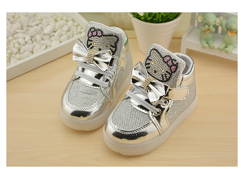 2017 Autumn Children's Sneakers Kids Shoes For Girls Toddler Boy Casual Shoes With LED Light Up Luminous Sneakers tenis infantil
2017 Autumn Children's Sneakers Kids Shoes For Girls Toddler Boy Casual Shoes With LED Light Up Luminous Sneakers tenis infantil