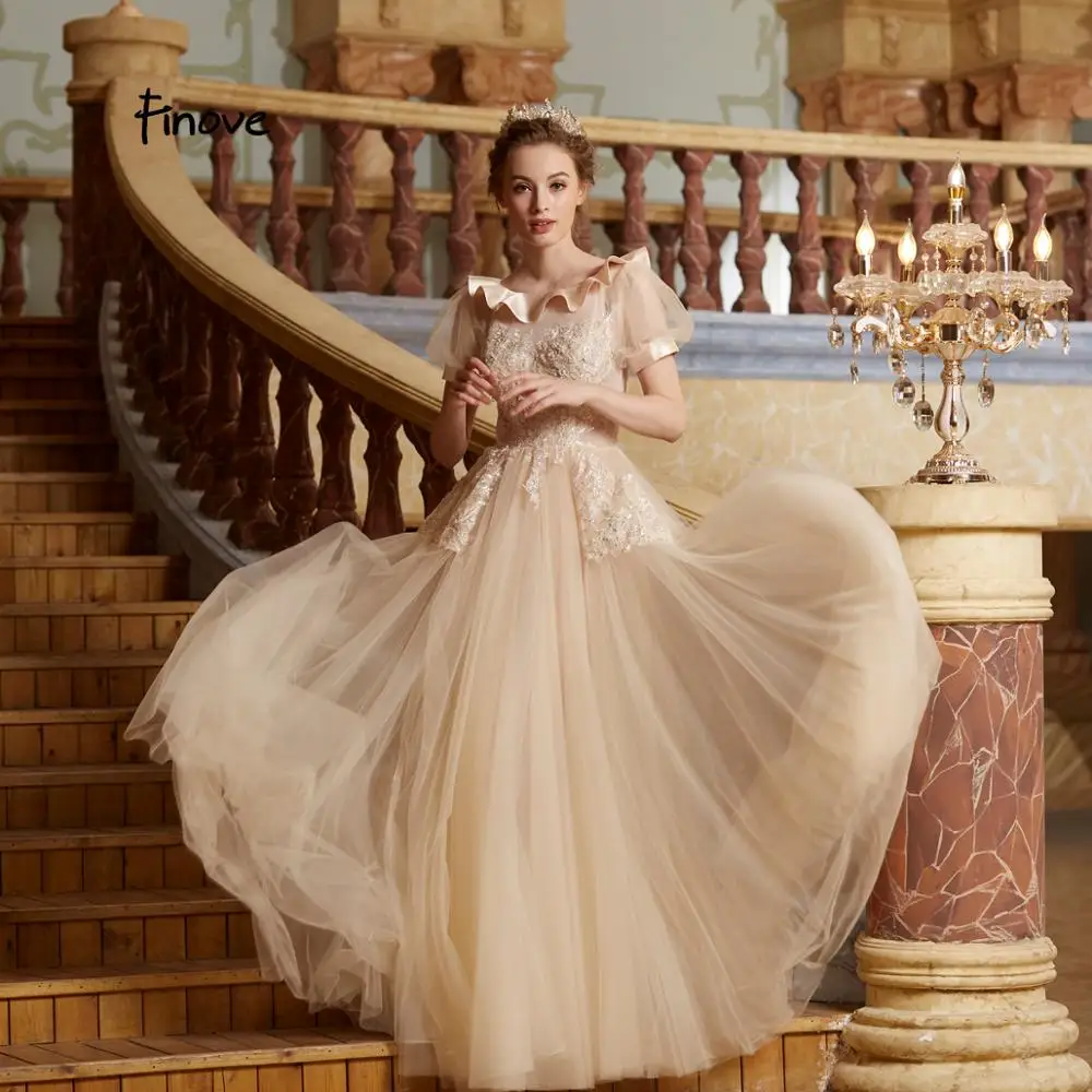 Finove A-Line Evening Dresses 2019 Light Champagne Tulle With Appliques Elegant O Neck Floor-Length Fashion Long Dress For Girls
Finove A-Line Evening Dresses 2019 Light Champagne Tulle With Appliques Elegant O Neck Floor-Length Fashion Long Dress For Girls