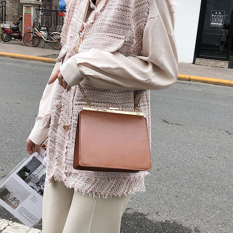 Women Handbags Tote Bags PU Synthetic Leather Shoulder Girl Flap Night Club Shopping Bag Designer Messenger Bag
Women Handbags Tote Bags PU Synthetic Leather Shoulder Girl Flap Night Club Shopping Bag Designer Messenger Bag