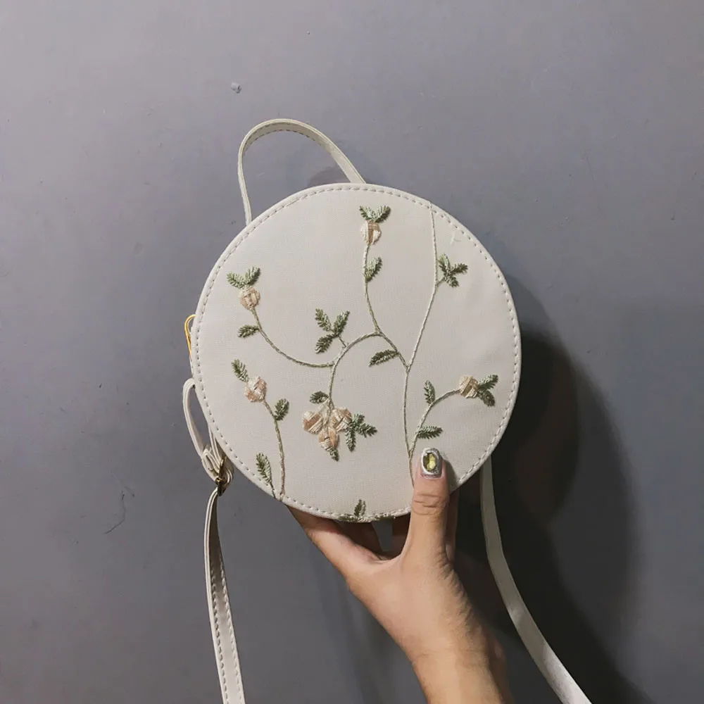 2019 Fashion Women Shoulder Bag Flap Girls Embroidery Crossbody Messenger Bags Clutch Female Round Totes Round Tote Handbags
2019 Fashion Women Shoulder Bag Flap Girls Embroidery Crossbody Messenger Bags Clutch Female Round Totes Round Tote Handbags