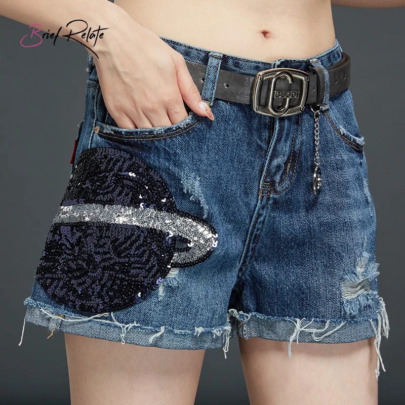 Brief Relate Stylish Summer Middle Waist Denim Appliques Short Jeans Light Blue Holes Pattern Decoration Woman Shorts Jeans
Brief Relate Stylish Summer Middle Waist Denim Appliques Short Jeans Light Blue Holes Pattern Decoration Woman Shorts Jeans