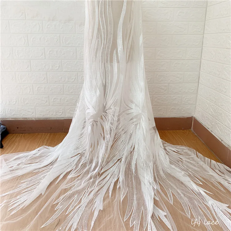 2019 Latest style 1 Yard 130CM Exquisite big Pattern Off White Sequins wedding gown tulle embroidery Lace fabric
2019 Latest style 1 Yard 130CM Exquisite big Pattern Off White Sequins wedding gown tulle embroidery Lace fabric