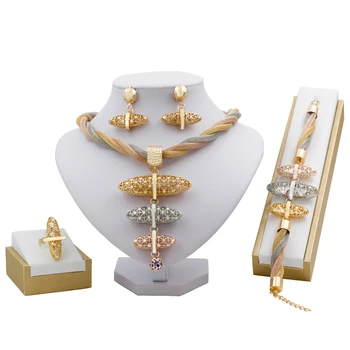 European Retro Women 18 Gold Jewelry Sets Necklace Bracelet Earrings Wedding Anniversary Commemorate Gifts Jewelry Accessory
European Retro Women 18 Gold Jewelry Sets Necklace Bracelet Earrings Wedding Anniversary Commemorate Gifts Jewelry Accessory