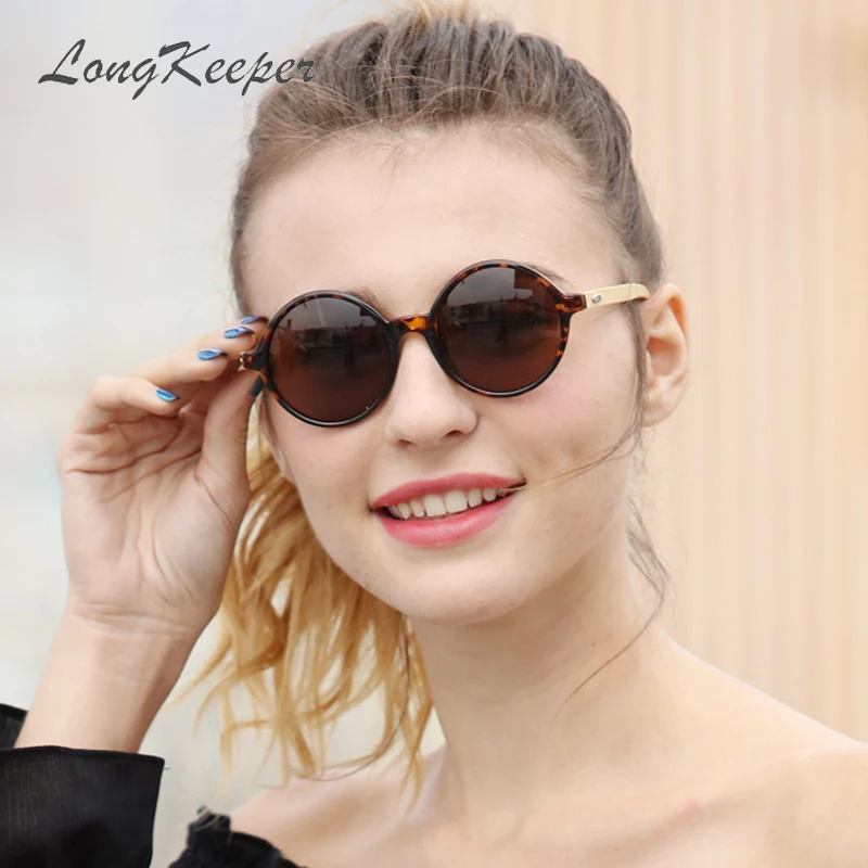 LongKeeper Bamboo Round Sunglasses Women Vintage Mirror Wooden Sun glasses Men Handmade Wood Glasses Legs Goggles UV400
LongKeeper Bamboo Round Sunglasses Women Vintage Mirror Wooden Sun glasses Men Handmade Wood Glasses Legs Goggles UV400