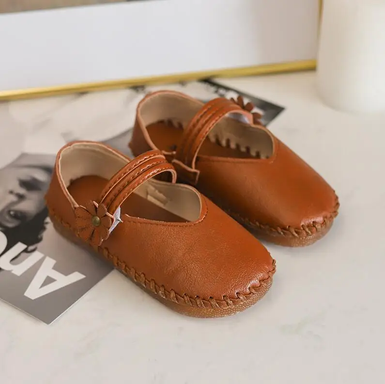 Girls Shoes Spring PU Cute Flower Princess Party Elegant Wedding Shoes For Girls Flat Casual Leather Kids Shoes
Girls Shoes Spring PU Cute Flower Princess Party Elegant Wedding Shoes For Girls Flat Casual Leather Kids Shoes