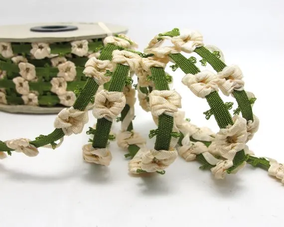 2 Yards Ivory Ombre Beanie Shape Color Woven Rococo Ribbon Trim|Decorative Floral Ribbon|Scrapbook Materials|Decor|
2 Yards Ivory Ombre Beanie Shape Color Woven Rococo Ribbon Trim|Decorative Floral Ribbon|Scrapbook Materials|Decor|