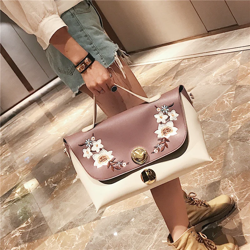 Women's Designer Handbag 2018 Fashion Women Big Tote bag European style Embroidery Flower High capacity Portable Shoulder bags
Women's Designer Handbag 2018 Fashion Women Big Tote bag European style Embroidery Flower High capacity Portable Shoulder bags