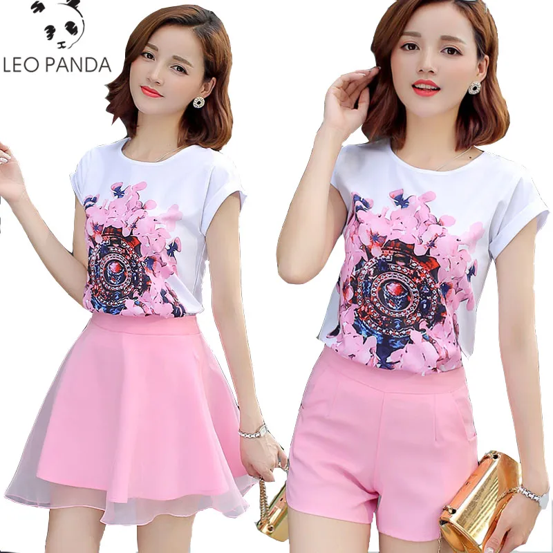 Plus Size 4XL Summer Suits Women Casual Tees Cotton Printed T-Shirts O-Neck Tops+Gauze Skirt Candy Color Shorts Two-piece LCY549
Plus Size 4XL Summer Suits Women Casual Tees Cotton Printed T-Shirts O-Neck Tops+Gauze Skirt Candy Color Shorts Two-piece LCY549
