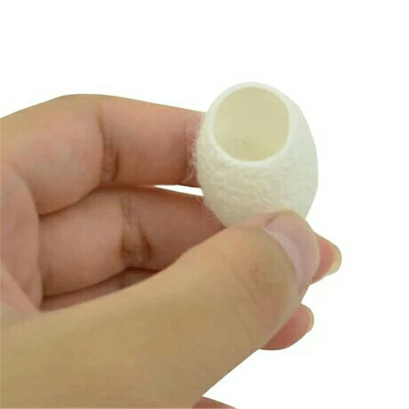 90pcs HOT Natural Silkworm Cocoons Ball Face Care Facial Cleanser Exfoliating Scrub Blackhead Weaving
90pcs HOT Natural Silkworm Cocoons Ball Face Care Facial Cleanser Exfoliating Scrub Blackhead Weaving