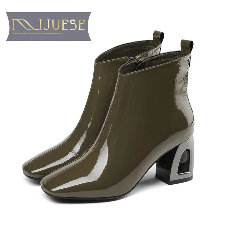 MLJUESE 2019 women ankle boots soft cow leather zippers green color high heels boots winter short plush boots size 41 party
MLJUESE 2019 women ankle boots soft cow leather zippers green color high heels boots winter short plush boots size 41 party