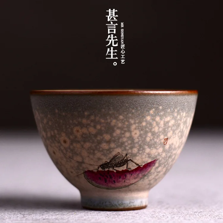 Sir, ceramic tea cups, tea cups, Jingdezhen kung fu tea set master cups, personal small, hand-painted cups.
Sir, ceramic tea cups, tea cups, Jingdezhen kung fu tea set master cups, personal small, hand-painted cups.