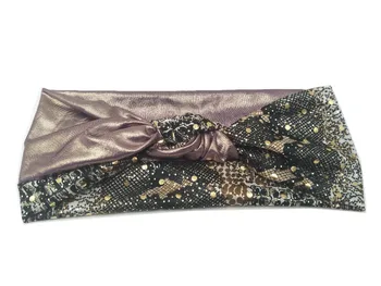J173196 fashion diagonal patchwork light purple,spatter gold dot metallic knot headband
J173196 fashion diagonal patchwork light purple,spatter gold dot metallic knot headband